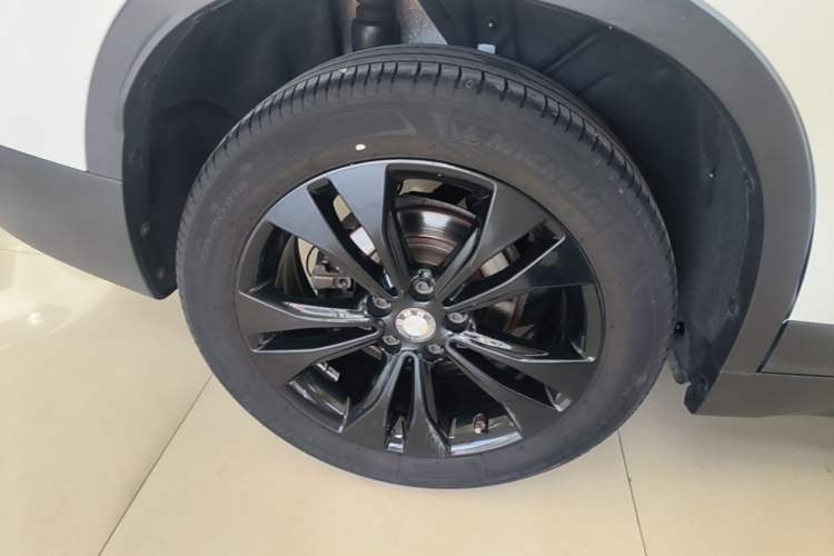 Used BMW X1 2020 sDrive20Li Fashion Model Right Rear Wheel Hub