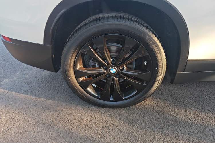 Used BMW X1 2020 sDrive20Li Fashion Model Right Rear Wheel Hub