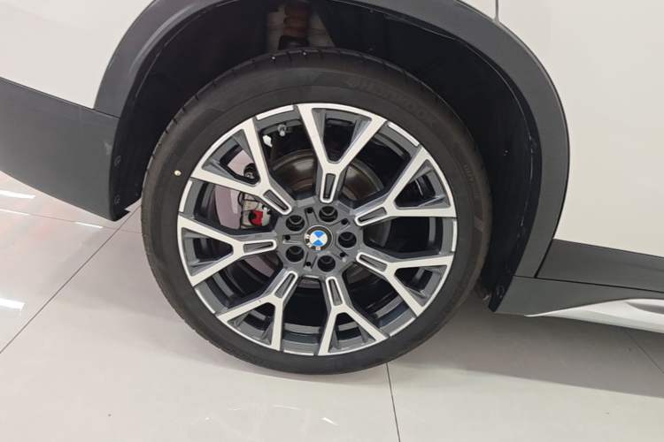 Used BMW X1 2020 xDrive25Li Luxury Edition Right Rear Wheel Hub