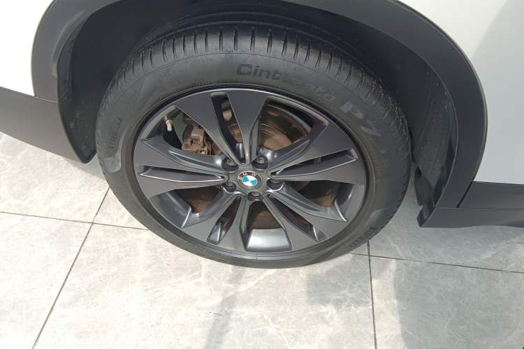 Used BMW X1 2020 sDrive20Li Fashion Model Right Rear Wheel Hub