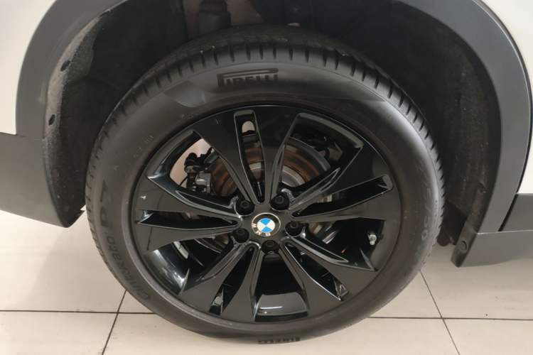 Used BMW X1 2020 sDrive20Li Fashion Model Right Rear Wheel Hub