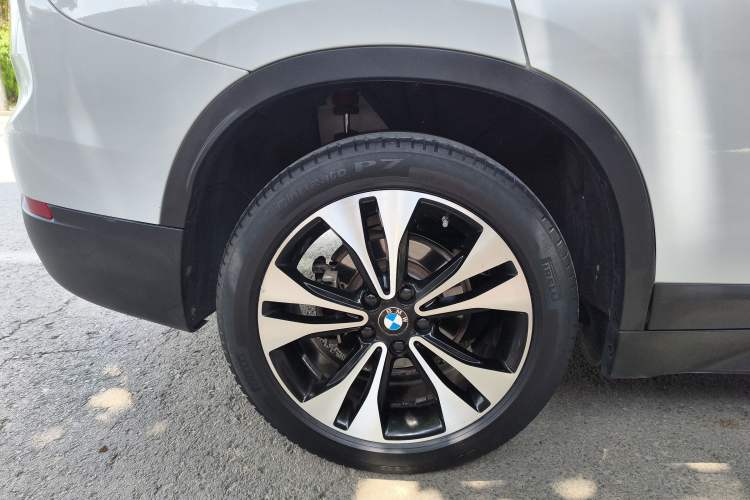 Used BMW X1 2020 sDrive20Li Fashion Model Right Rear Wheel Hub