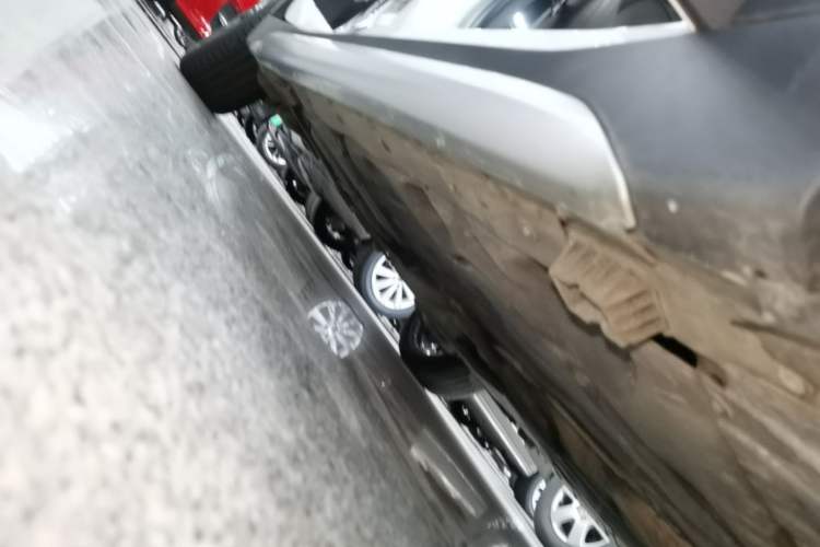 Used BMW X1 2020 xDrive25Li Luxury Edition Right Side Sill