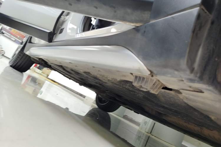 Used BMW X1 2020 xDrive25Li Luxury Edition Right Side Sill