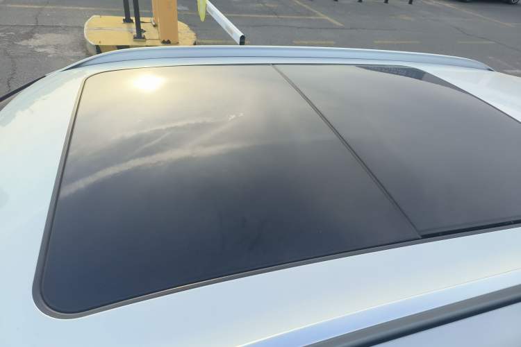 Used BMW X1 2020 sDrive25Li Leading Model Roof