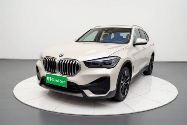 Ojetý BMW X1 2020 sDrive20Li Fashion Model