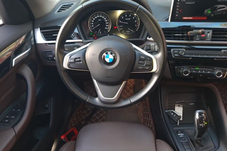 Used BMW X1 2020 sDrive20Li Fashion Model Steering Wheel