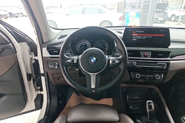 Used BMW X1 2020 sDrive20Li Premium Edition Steering Wheel