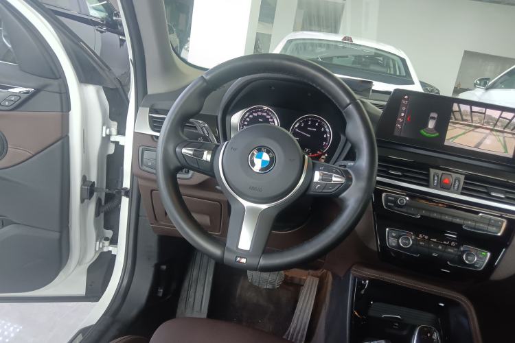 Used BMW X1 2020 sDrive20Li Premium Edition Steering Wheel
