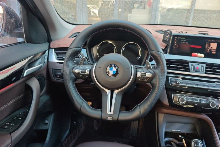 Used BMW X1 2020 sDrive20Li Fashion Model Steering Wheel
