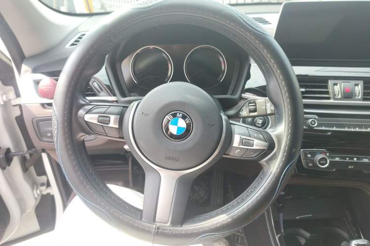 Used BMW X1 2020 sDrive20Li Premium Edition Steering Wheel