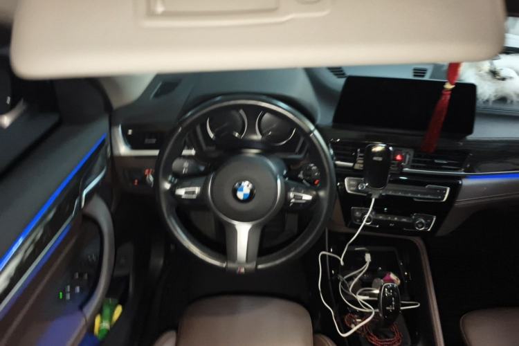 Used BMW X1 2020 xDrive25Li Luxury Edition Steering Wheel