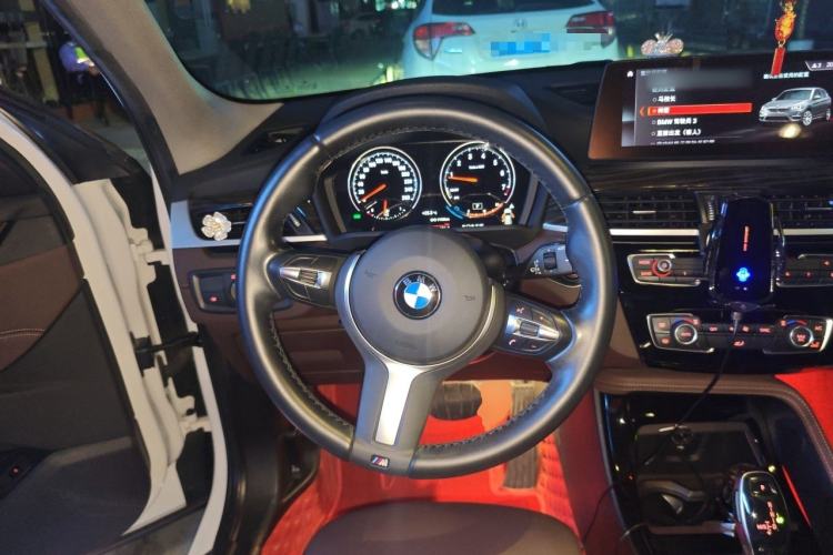 Used BMW X1 2020 xDrive25Li Luxury Edition Steering Wheel
