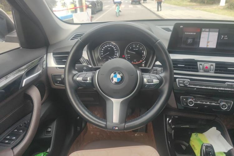 Used BMW X1 2020 sDrive20Li Premium Edition Steering Wheel