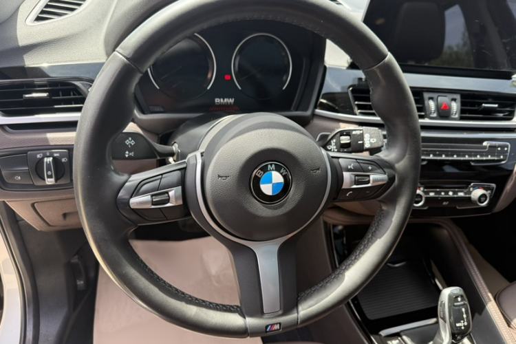 Used BMW X1 2020 sDrive20Li Premium Edition Steering Wheel