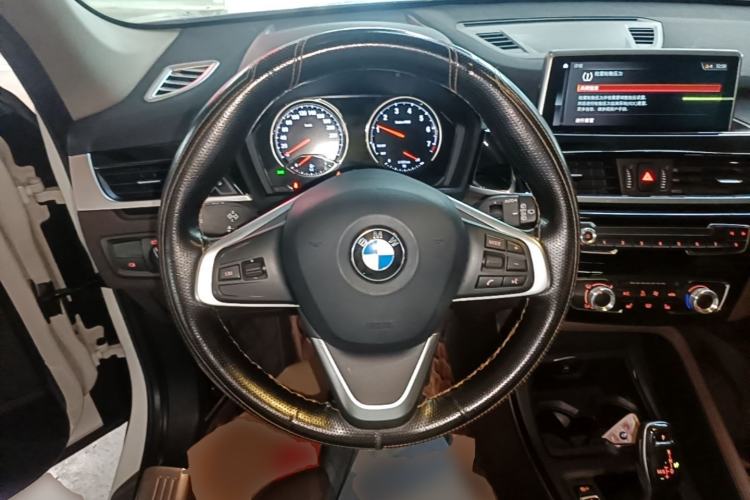 Used BMW X1 2020 sDrive20Li Fashion Model Steering Wheel