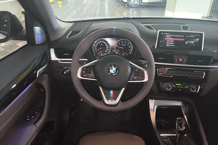 Used BMW X1 2020 sDrive20Li Fashion Model Steering Wheel