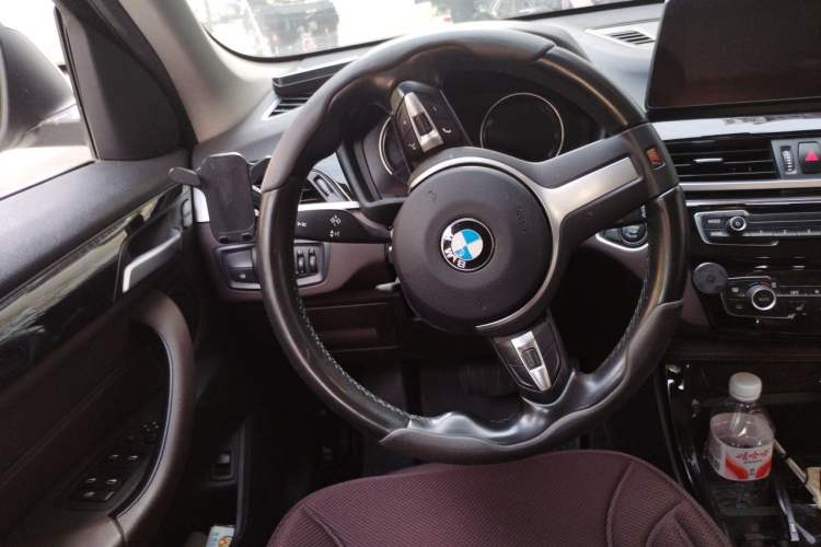 Used BMW X1 2020 sDrive20Li Premium Edition Steering Wheel