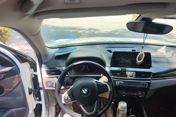 Used BMW X1 2020 sDrive25Li Leading Model Steering Wheel
