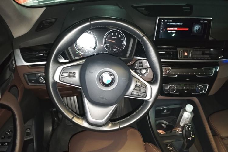 Used BMW X1 2020 sDrive20Li Fashion Model Steering Wheel