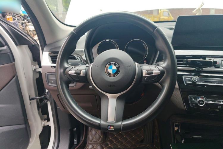 Used BMW X1 2020 sDrive20Li Premium Edition Steering Wheel