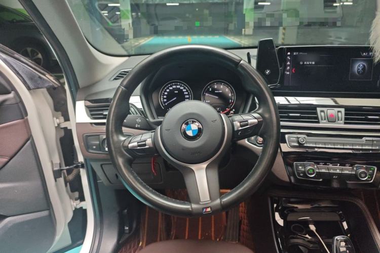 Used BMW X1 2020 sDrive20Li Premium Edition Steering Wheel
