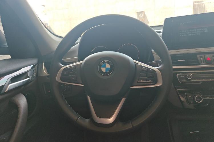 Used BMW X1 2020 sDrive25Li Leading Model Steering Wheel
