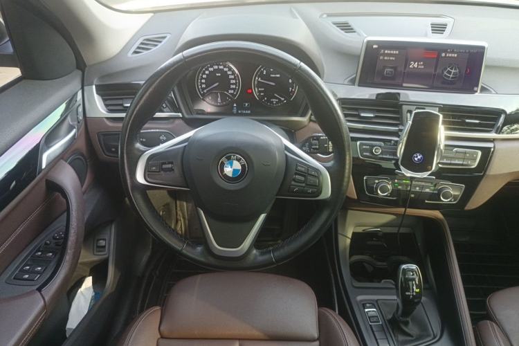 Used BMW X1 2020 sDrive20Li Fashion Model Steering Wheel
