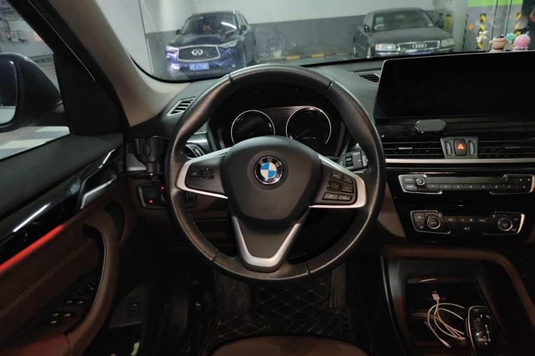 Used BMW X1 2020 sDrive25Li Leading Model Steering Wheel