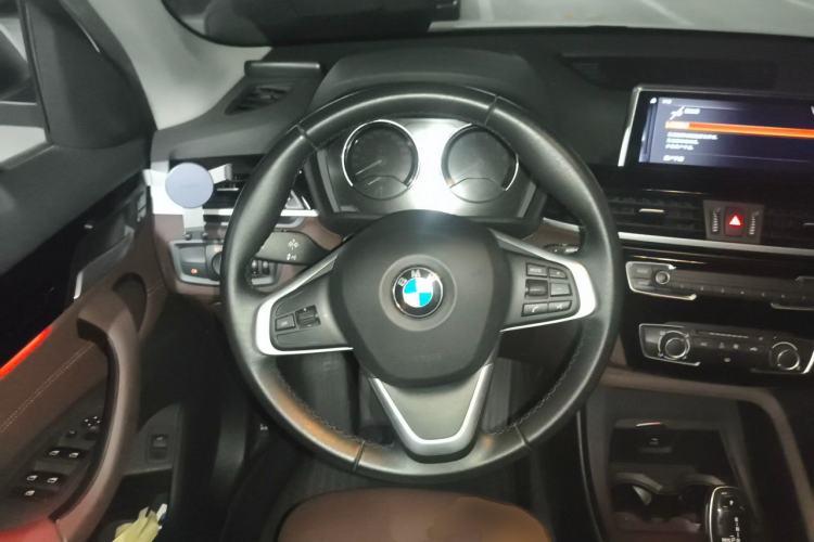 Used BMW X1 2020 sDrive20Li Fashion Model Steering Wheel