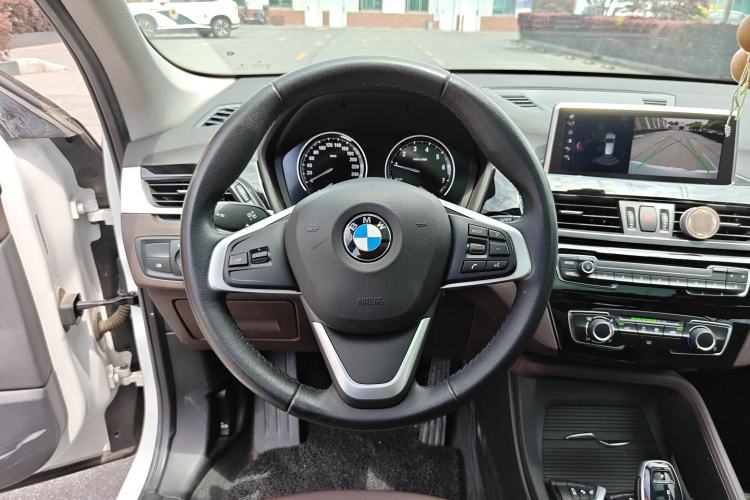 Used BMW X1 2020 sDrive20Li Fashion Model Steering Wheel