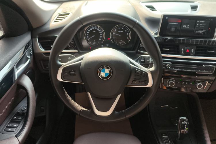 Used BMW X1 2020 sDrive20Li Fashion Model Steering Wheel