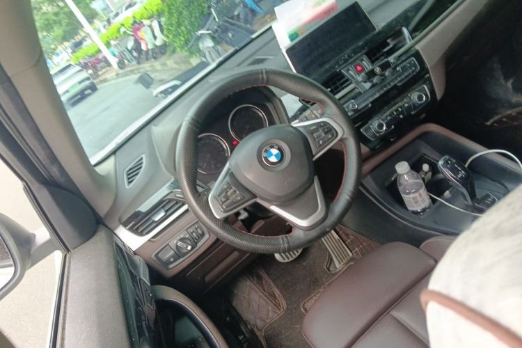 Used BMW X1 2020 sDrive20Li Fashion Model Steering Wheel