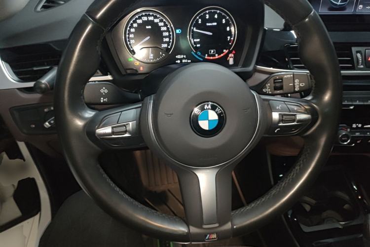 Used BMW X1 2020 sDrive20Li Premium Edition Steering Wheel