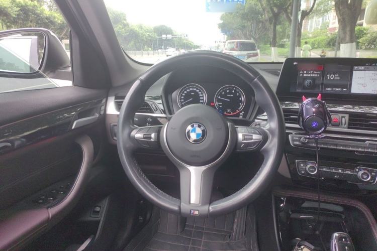 Used BMW X1 2020 sDrive20Li Premium Edition Steering Wheel