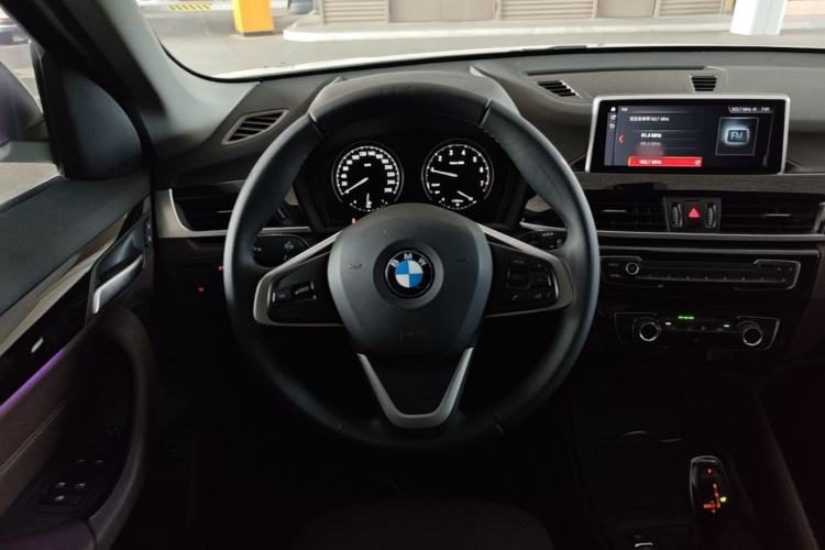 Used BMW X1 2020 sDrive20Li Fashion Model Steering Wheel