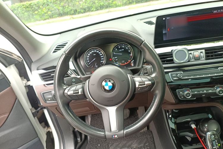 Used BMW X1 2020 sDrive20Li Premium Edition Steering Wheel