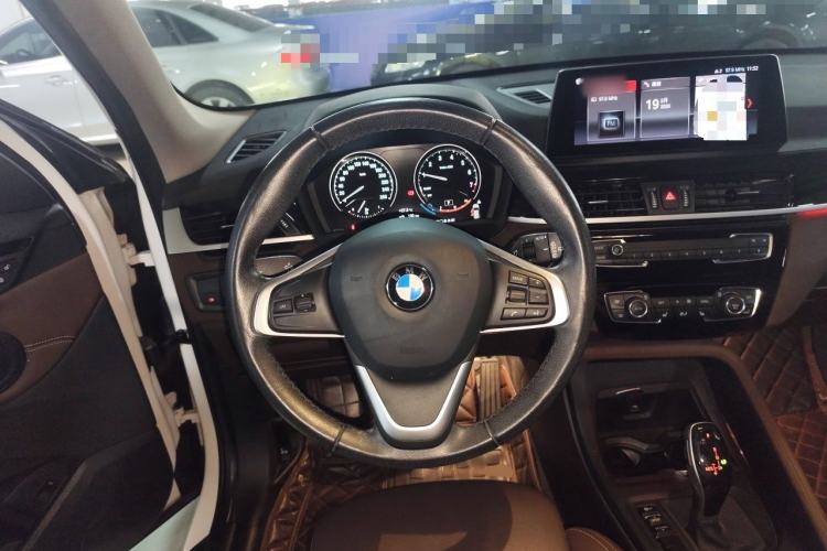 Used BMW X1 2020 sDrive25Li Leading Model Steering Wheel