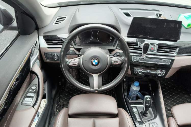 Used BMW X1 2020 sDrive20Li Premium Edition Steering Wheel
