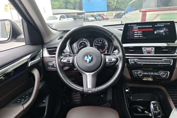 Used BMW X1 2020 sDrive20Li Premium Edition Steering Wheel