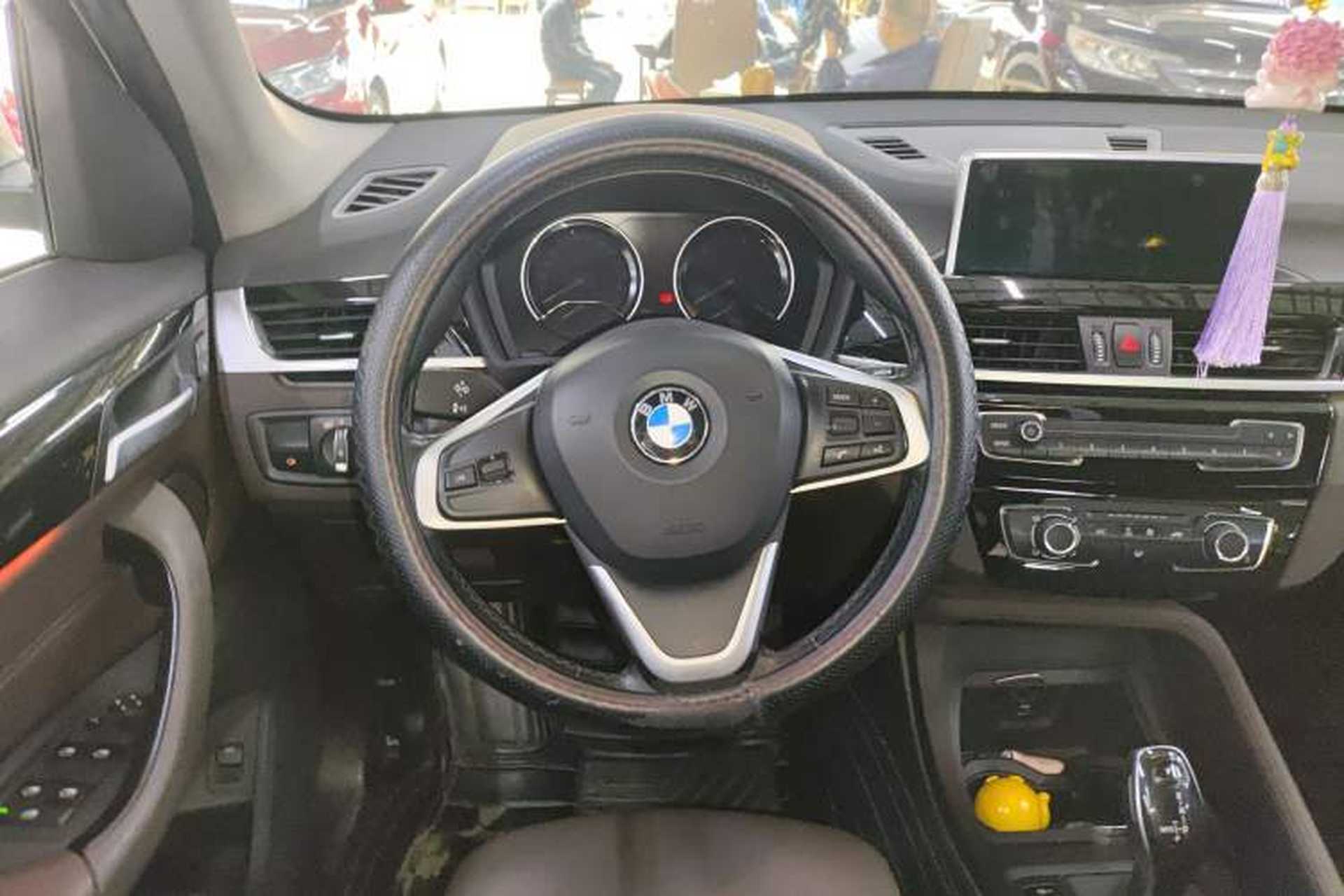 Used BMW X1 2020 sDrive20Li Fashion Model Steering Wheel