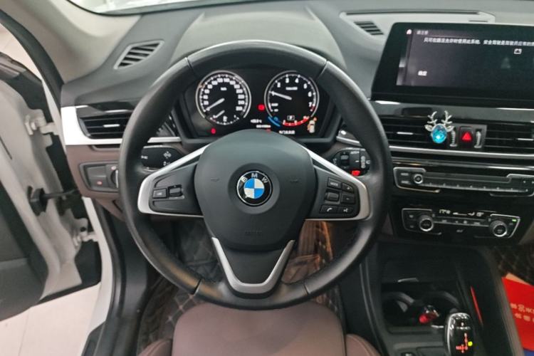 Used BMW X1 2020 sDrive25Li Leading Model Steering Wheel