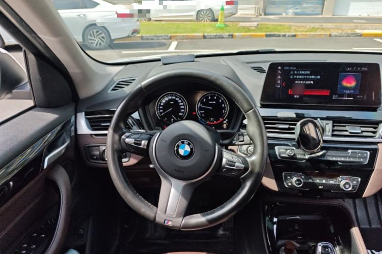 Used BMW X1 2020 sDrive20Li Premium Edition Steering Wheel