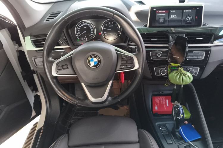 Used BMW X1 2020 sDrive20Li Fashion Model Steering Wheel