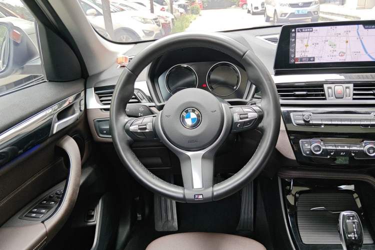 Used BMW X1 2020 sDrive20Li Premium Edition Steering Wheel