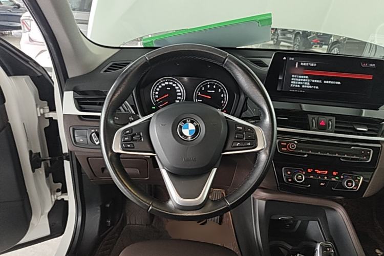 Used BMW X1 2020 sDrive25Li Leading Model Steering Wheel