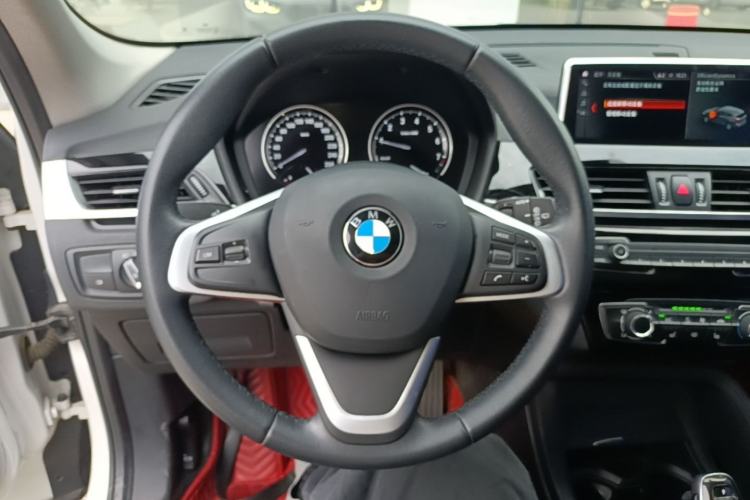 Used BMW X1 2020 sDrive20Li Fashion Model Steering Wheel