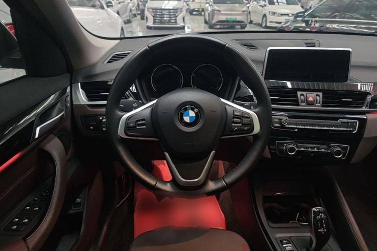 Used BMW X1 2020 sDrive20Li Fashion Model Steering Wheel