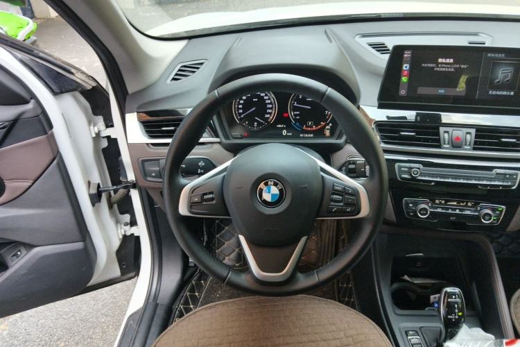Used BMW X1 2020 sDrive25Li Leading Model Steering Wheel