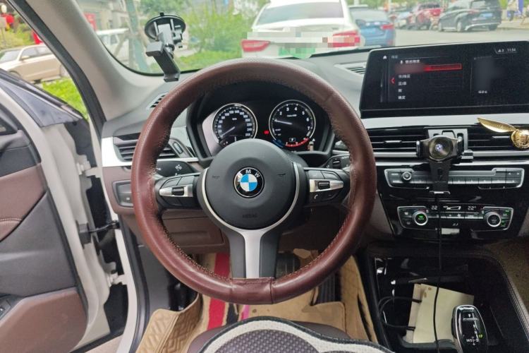 Used BMW X1 2020 sDrive20Li Premium Edition Steering Wheel